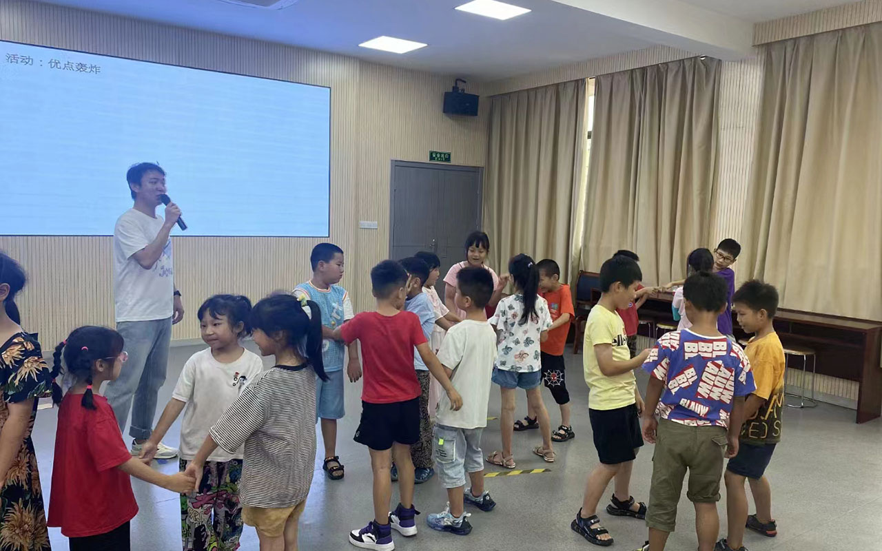 解放龙观乡中心学校